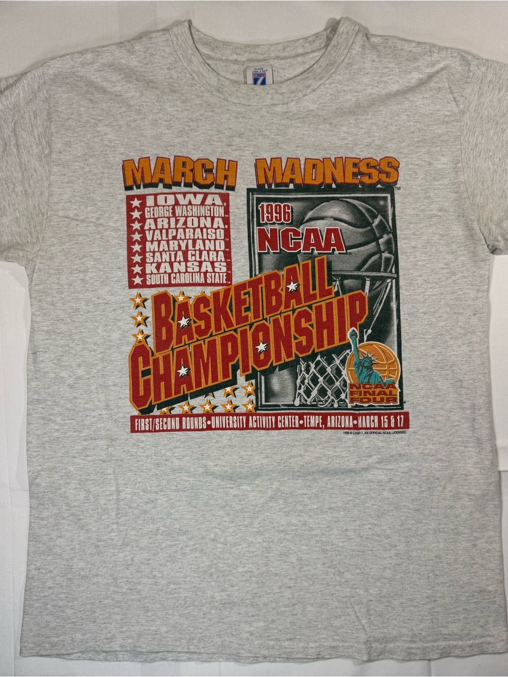 LOGO 7 Gray Graphic Tee Shirt 1996 March Madness